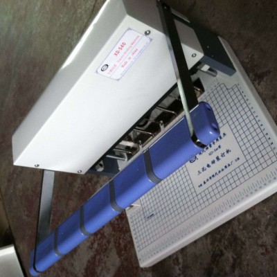 XD-S40三孔電動裝訂機人事檔案打孔機銀行憑證文件整理裝訂